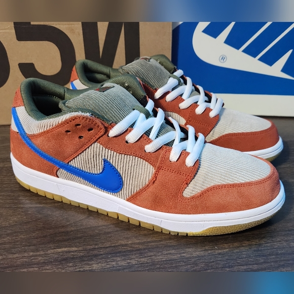 Nike SB Dunk Low 'Dusty Peach' Corduroy Size 10 - Picture 4 of 16
